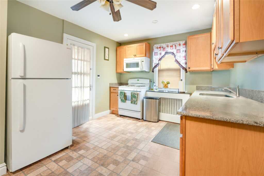 564 Westchester Avenue, Rye, NY 10573 - Photo 16 of 28