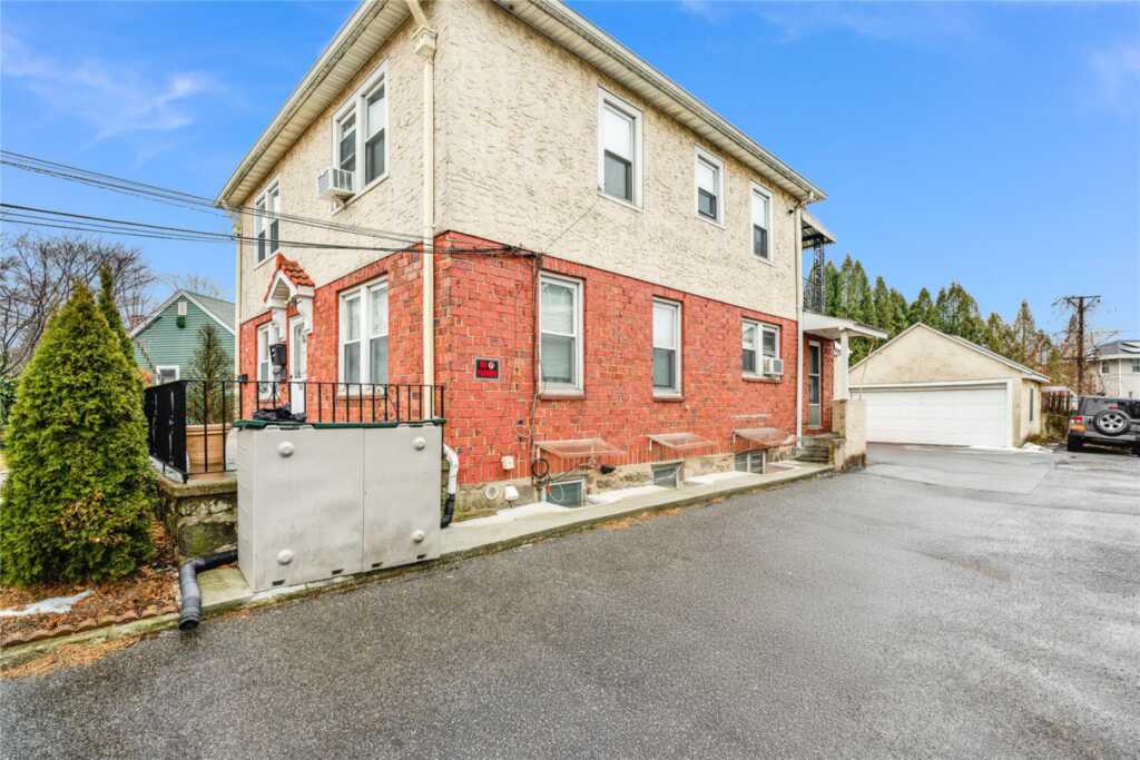 564 Westchester Avenue, Rye, NY 10573 - Photo 3 of 28