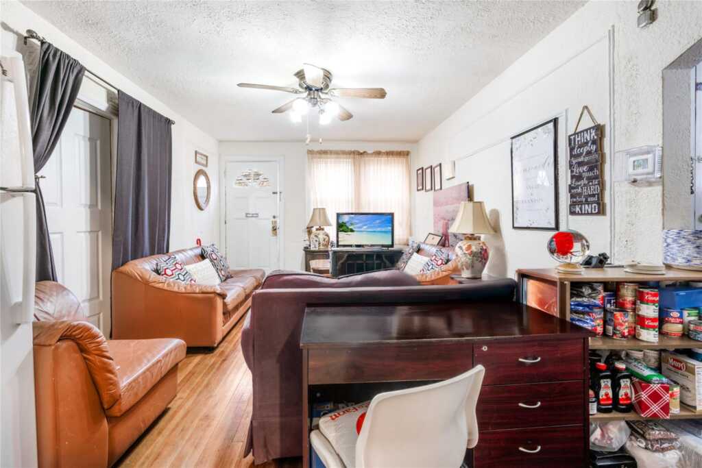 564 Westchester Avenue, Rye, NY 10573 - Photo 8 of 28