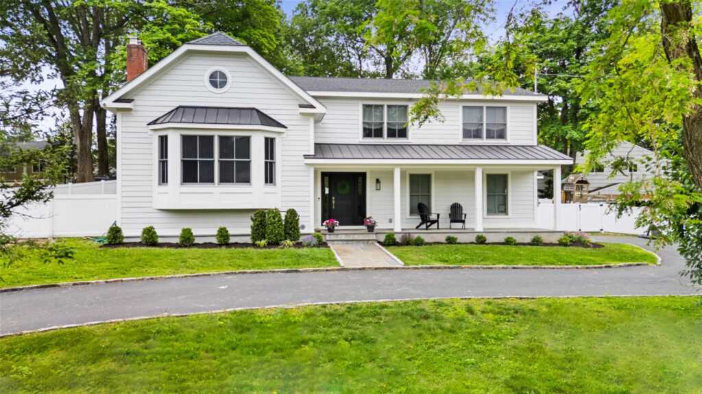 20 Country Ridge Circle, Rye, NY 10573