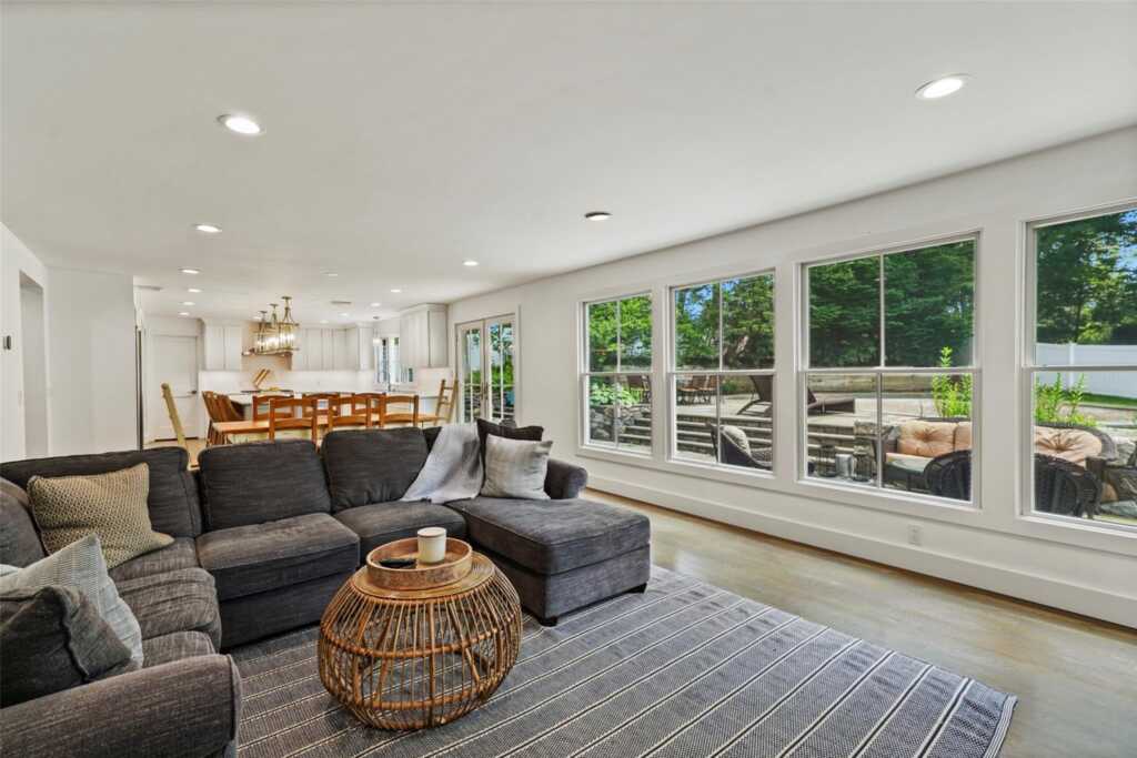 20 Country Ridge Circle, Rye, NY 10573 - Photo 8 of 29