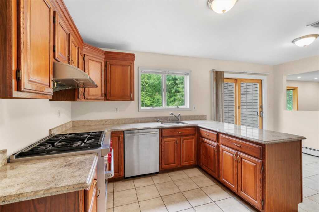 14 Cheesecote Court, Stony Point, NY 10980 - Photo 16 of 40