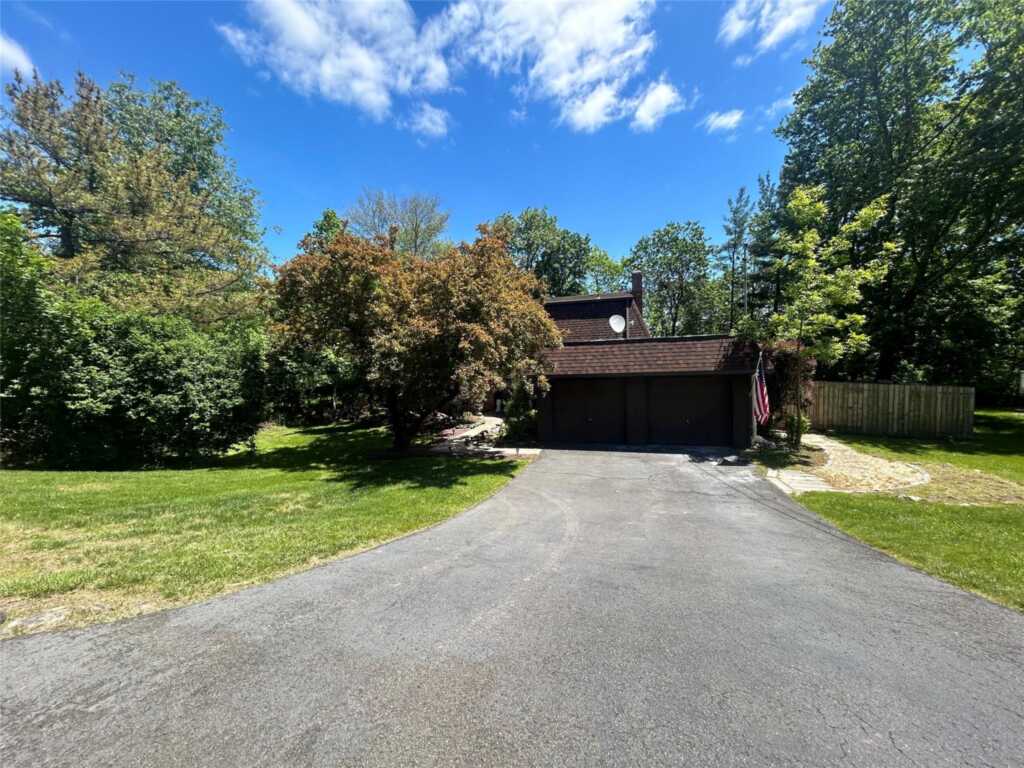 7 Medford Place, Nanuet, NY 10954