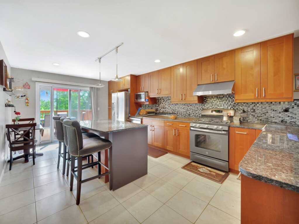 7 Medford Place, Nanuet, NY 10954 - Photo 14 of 37