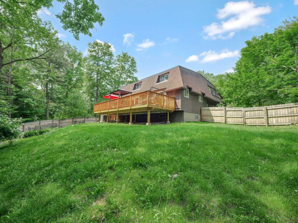 7 Medford Place, Nanuet, NY 10954 - Photo 35 of 37