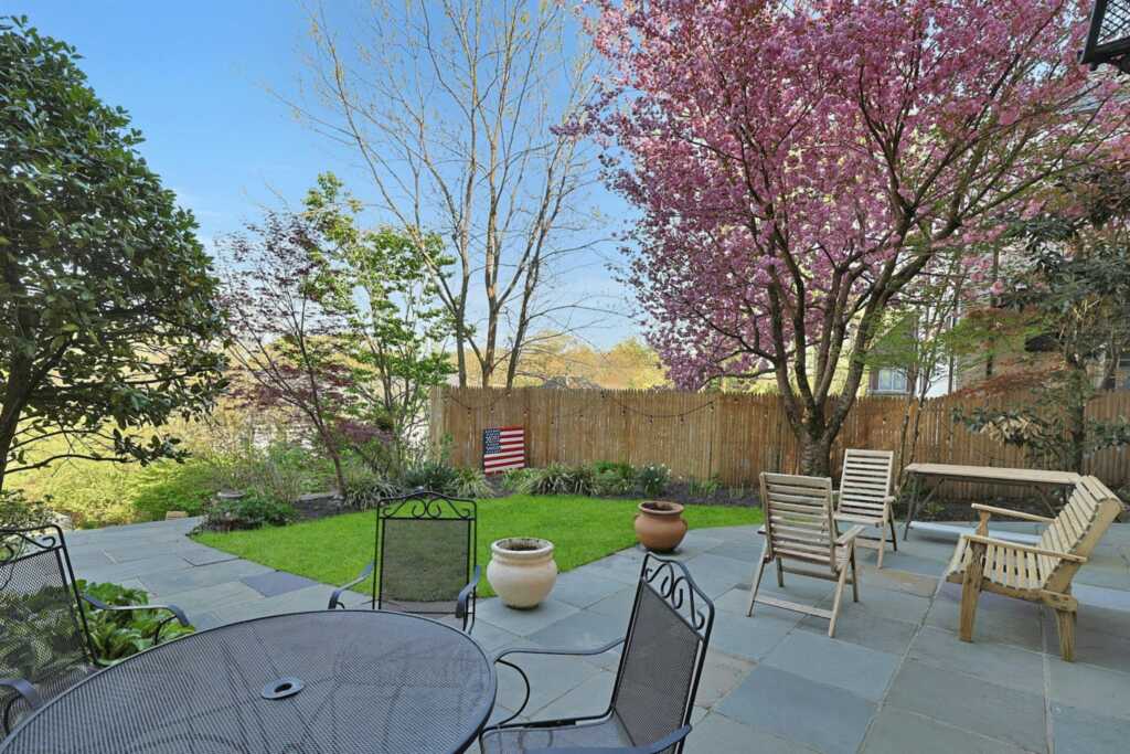 286 Lyncroft Road, New Rochelle, NY 10804 - Photo 30 of 33