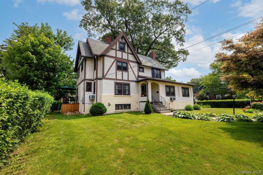 25 Midland Avenue, White Plains, NY 10606 - Photo 2 of 37