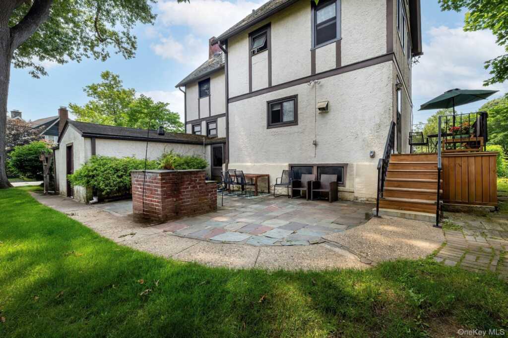 25 Midland Avenue, White Plains, NY 10606 - Photo 32 of 37