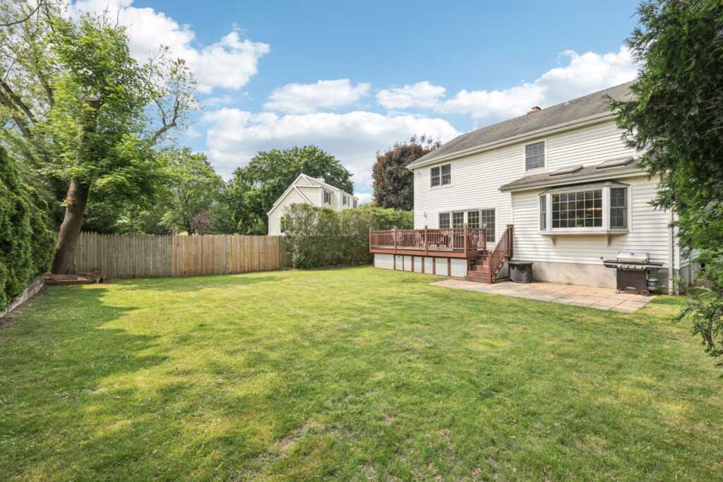 45 Valley Terrace, Rye, NY 10573 - Photo 24 of 33