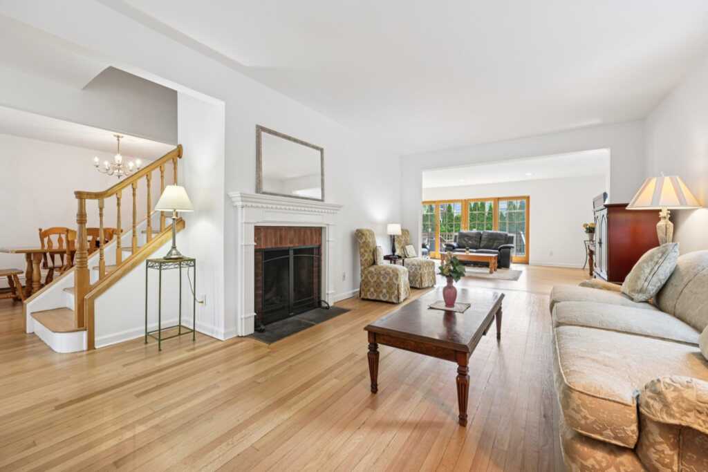 45 Valley Terrace, Rye, NY 10573 - Photo 5 of 33