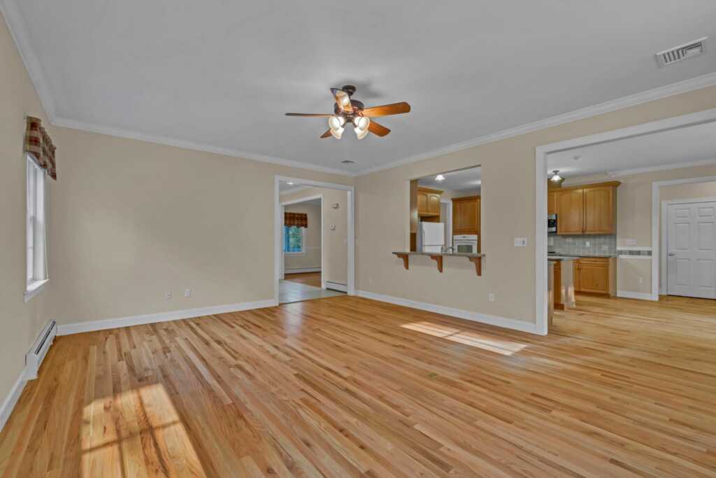 9 Joseph Bow Court, Pearl River, NY 10965 - Photo 10 of 43