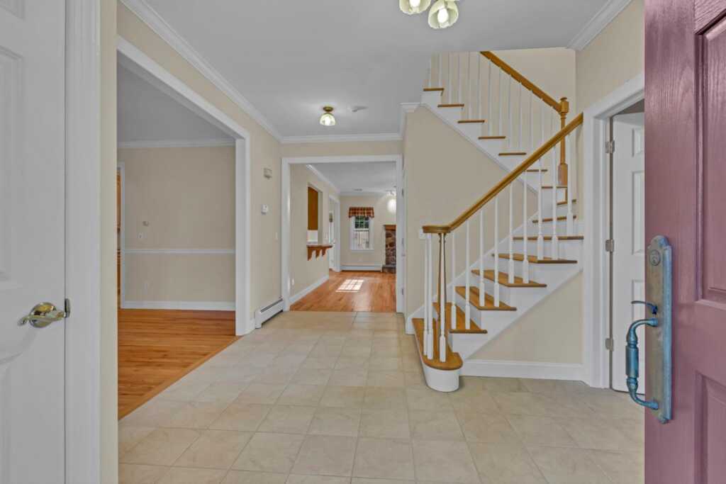 9 Joseph Bow Court, Pearl River, NY 10965 - Photo 6 of 43