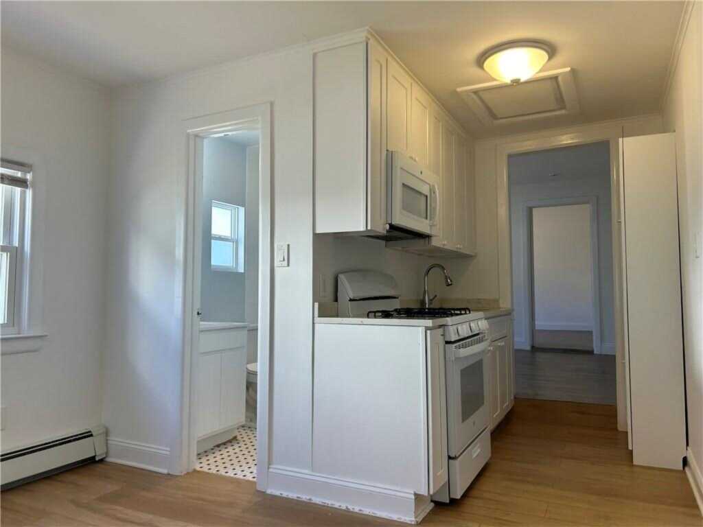 306 5th Street, Rye, NY 10543 - Photo 2 of 11