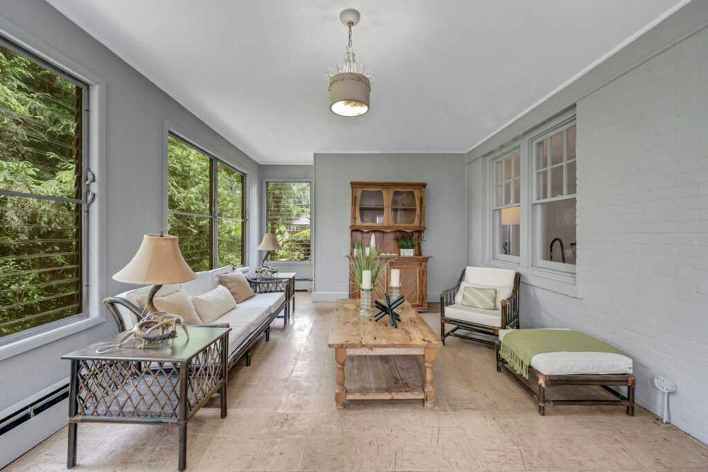 11 Oxford Road, White Plains, NY 10605 - Photo 12 of 47