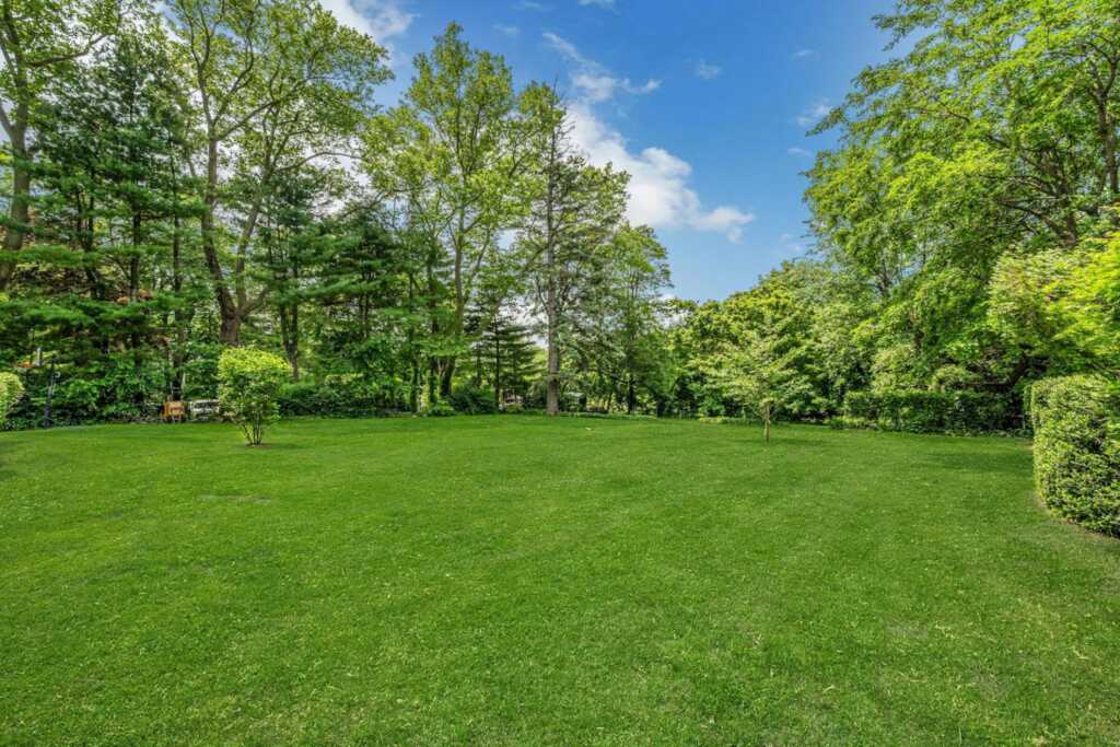 11 Oxford Road, White Plains, NY 10605 - Photo 36 of 47