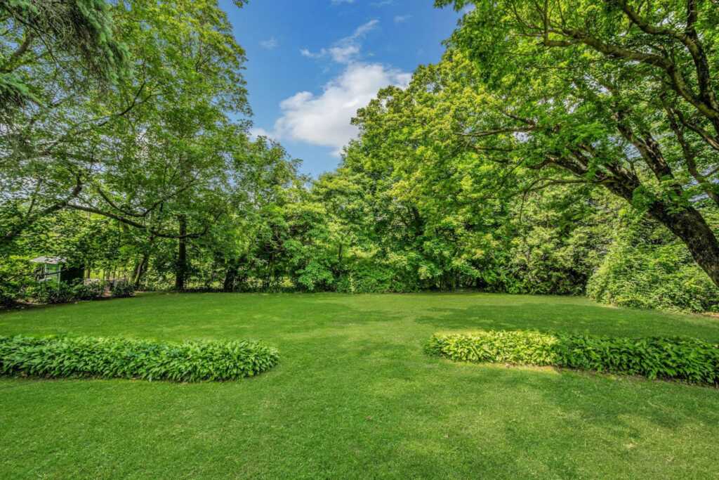 11 Oxford Road, White Plains, NY 10605 - Photo 38 of 47