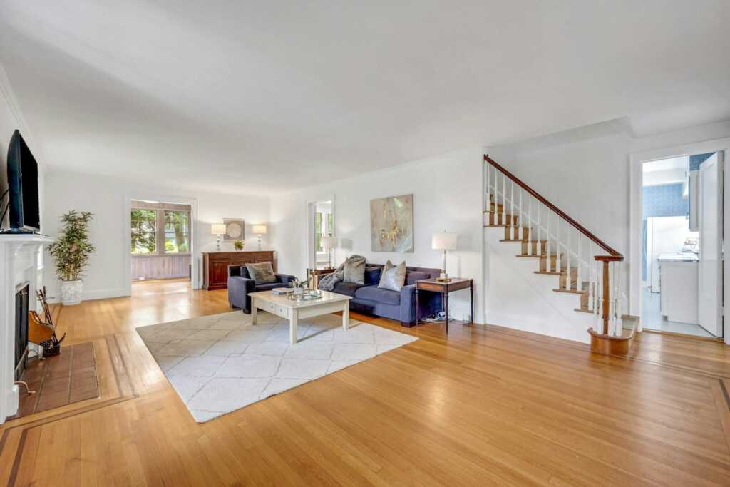11 Oxford Road, White Plains, NY 10605 - Photo 5 of 47