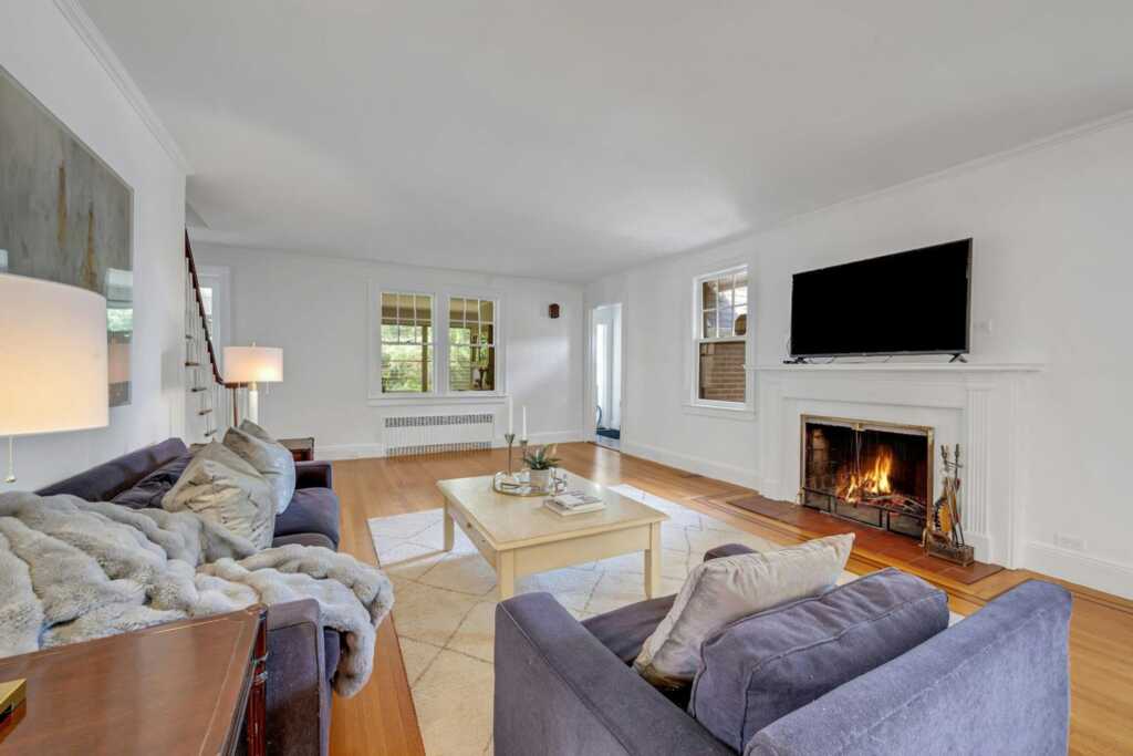 11 Oxford Road, White Plains, NY 10605 - Photo 8 of 47
