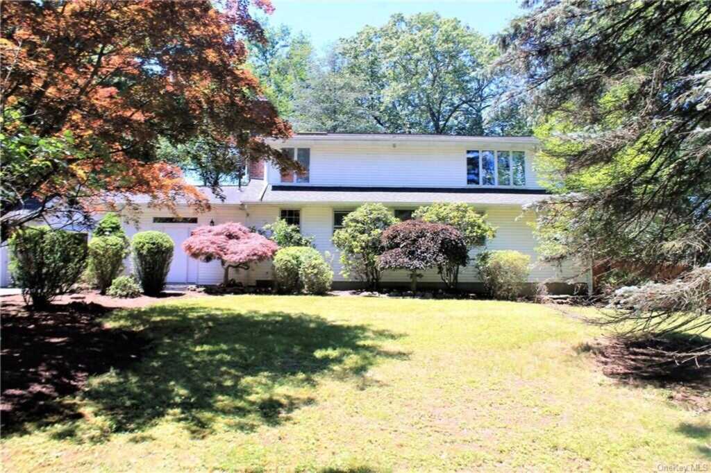385 Buena Vista Road, New City, NY 10956