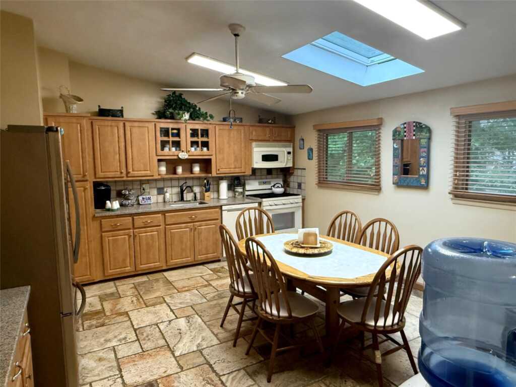 10 Carriage Lane, New City, NY 10956 - Photo 16 of 40