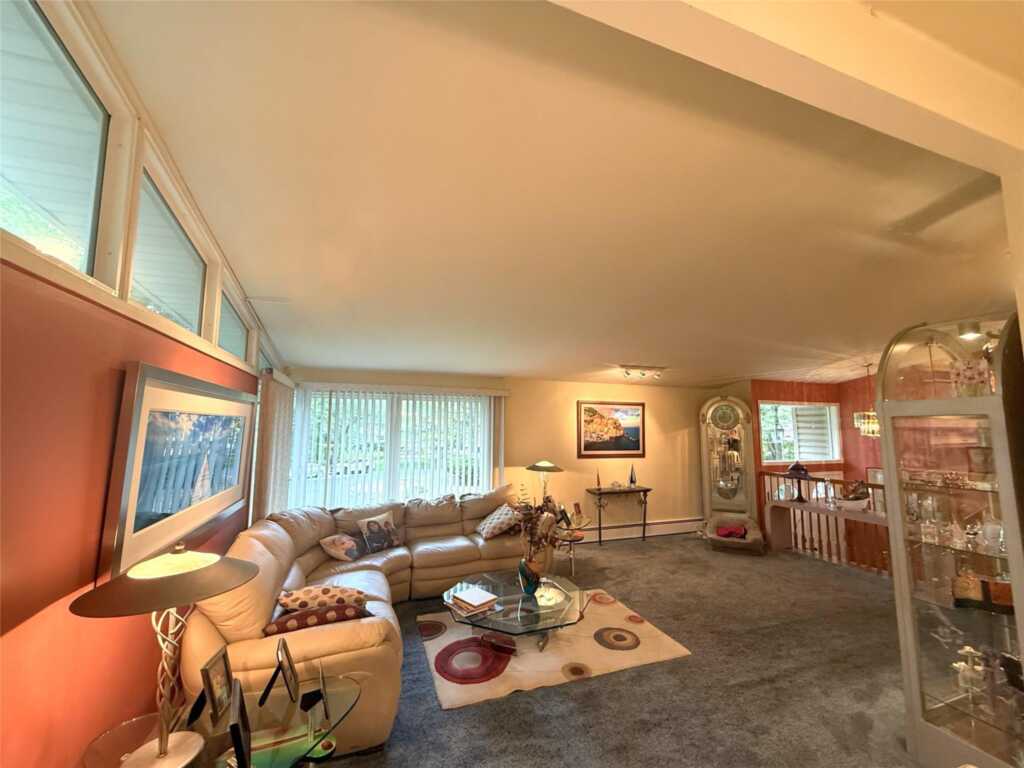 10 Carriage Lane, New City, NY 10956 - Photo 9 of 40