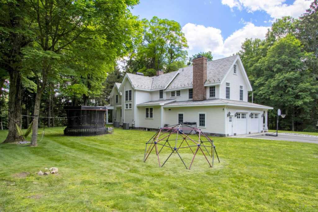 314 Haverstraw Road, Suffern, NY 10901 - Photo 36 of 44