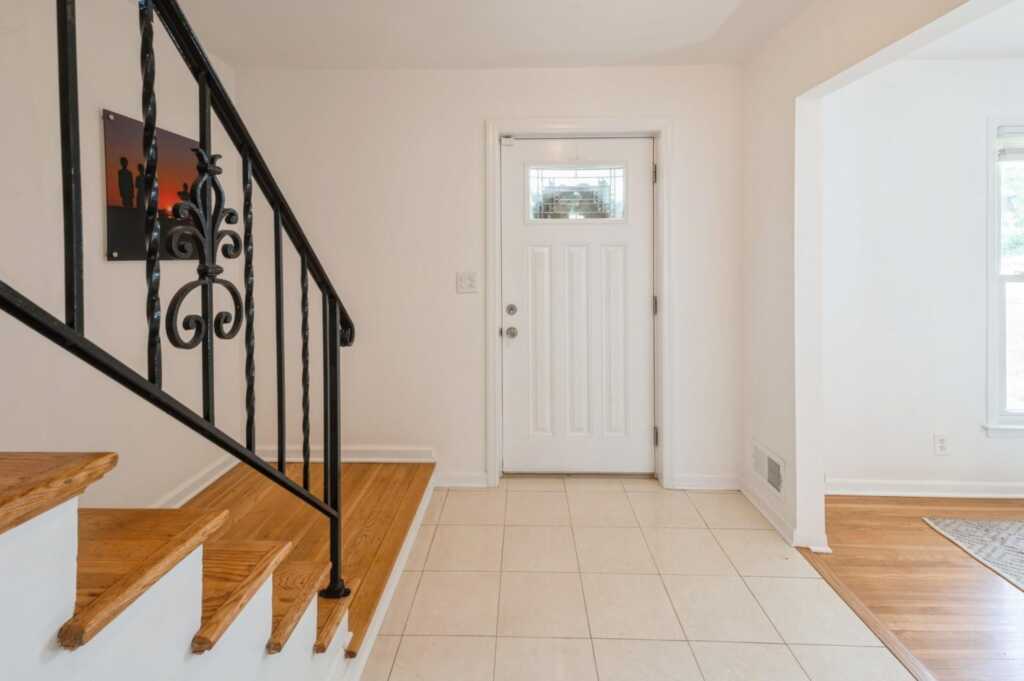 37 Oakland Beach Avenue, Rye, NY 10580 - Photo 4 of 44