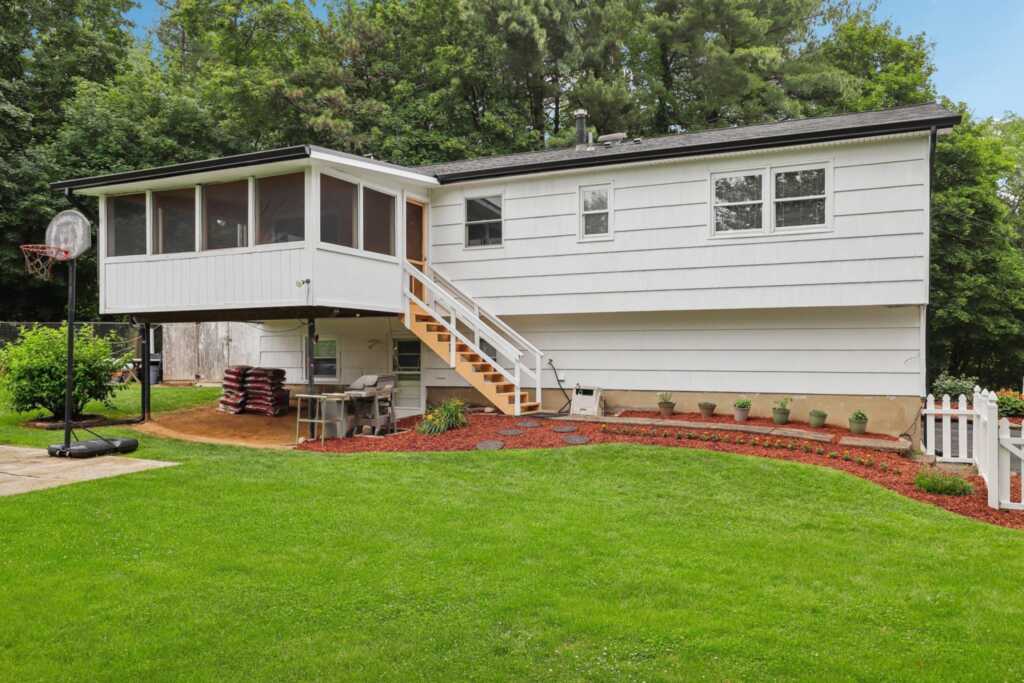 118 & 114 Standish Drive, Pearl River, NY 10965 - Photo 32 of 45