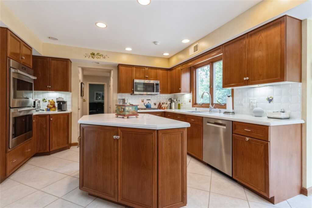 44 Snowdrop Drive, New City, NY 10956 - Photo 10 of 36