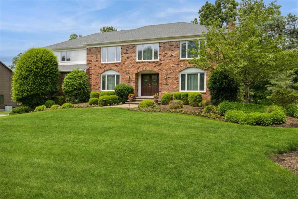 44 Snowdrop Drive, New City, NY 10956 - Photo 2 of 36