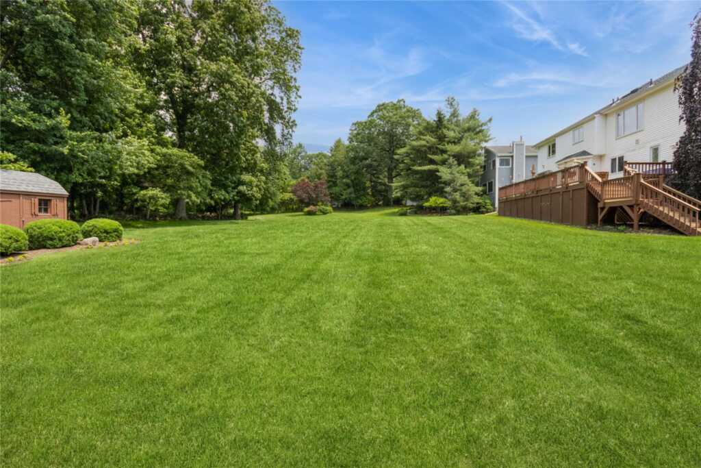 44 Snowdrop Drive, New City, NY 10956 - Photo 32 of 36