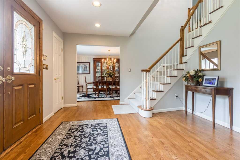 44 Snowdrop Drive, New City, NY 10956 - Photo 5 of 36