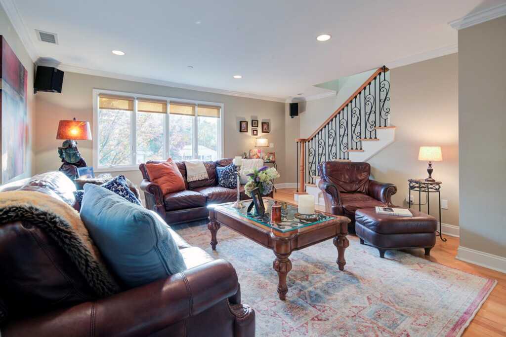 2 Goldwin Street, Rye, NY 10580 - Photo 4 of 31