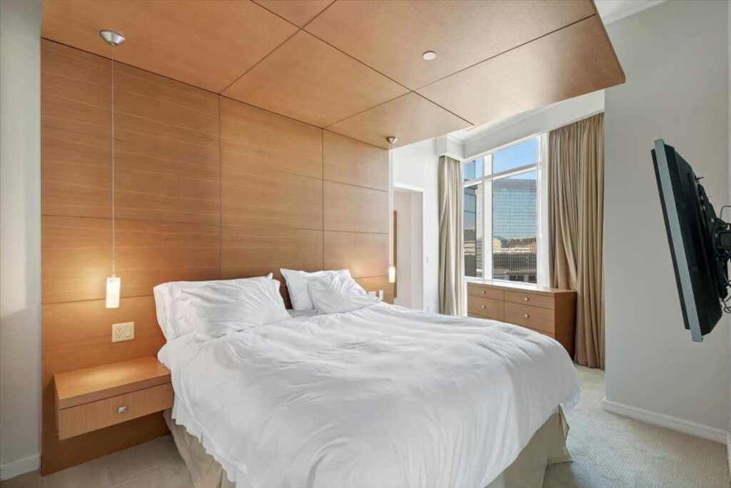 1 Renaissance Square, Unit #9A, White Plains, NY 10601 - Photo 7 of 10