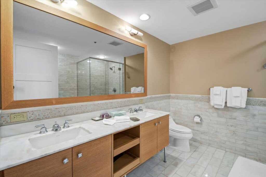 1 Renaissance Square, Unit #9A, White Plains, NY 10601 - Photo 9 of 10