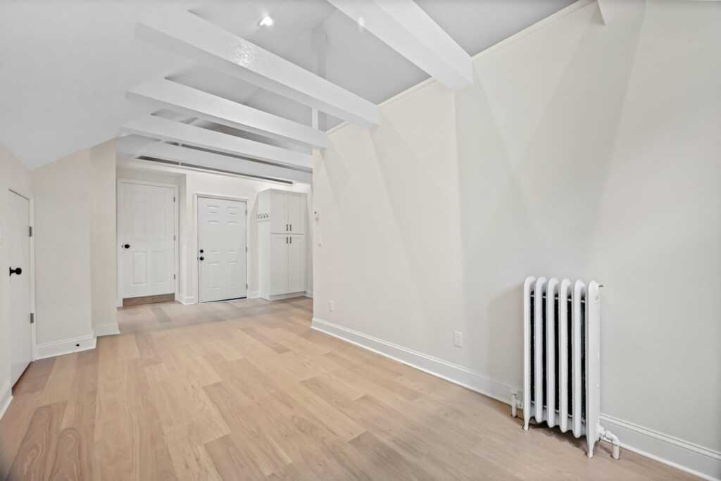 12 Thomas Place, Unit #3, New Rochelle, NY 10801 - Photo 5 of 7