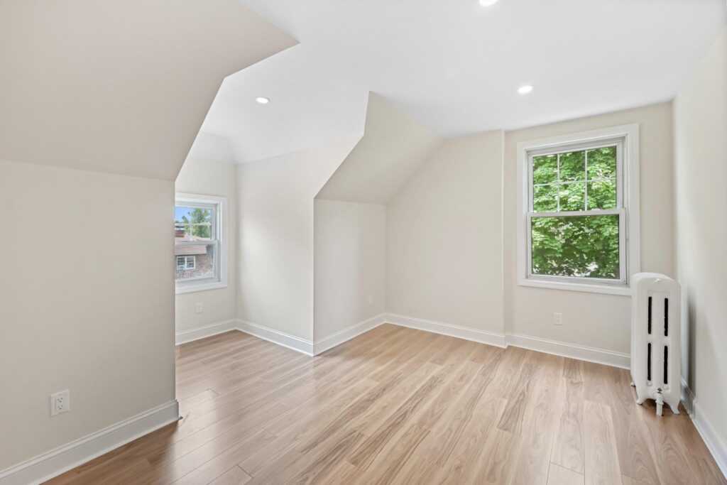 12 Thomas Place, Unit #3, New Rochelle, NY 10801 - Photo 6 of 7