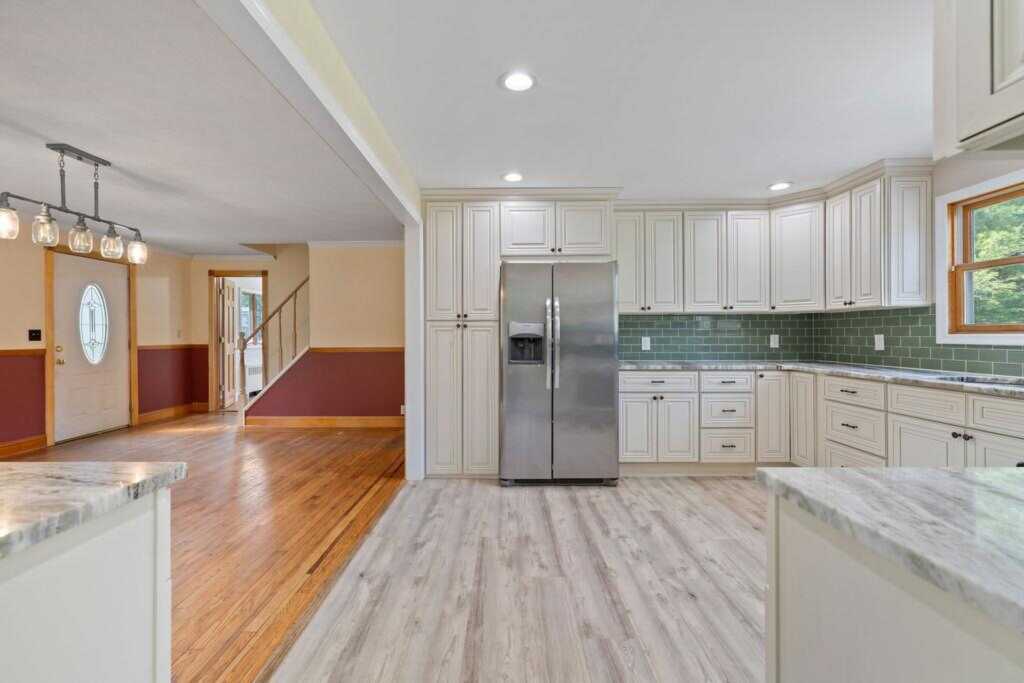 4 Burda Place, New City, NY 10956 - Photo 12 of 34