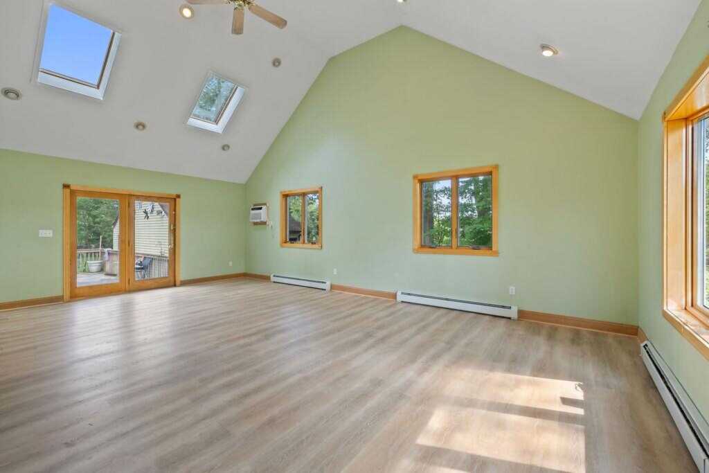 4 Burda Place, New City, NY 10956 - Photo 13 of 34
