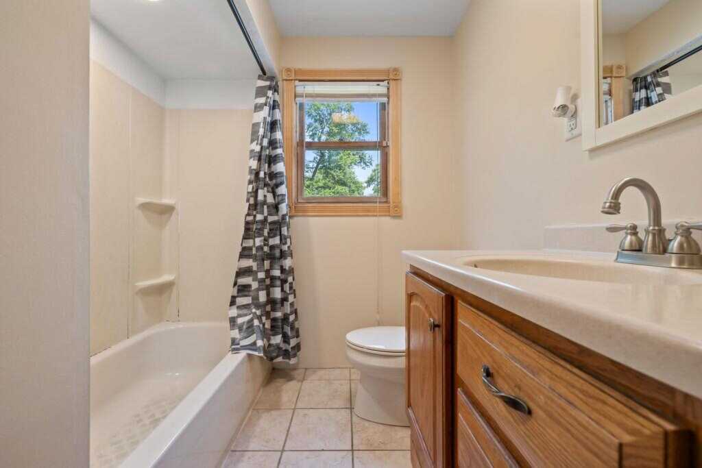 4 Burda Place, New City, NY 10956 - Photo 19 of 34