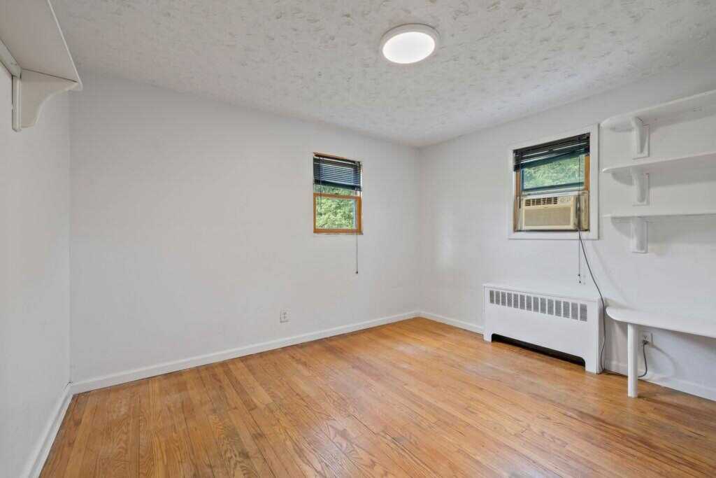 4 Burda Place, New City, NY 10956 - Photo 20 of 34