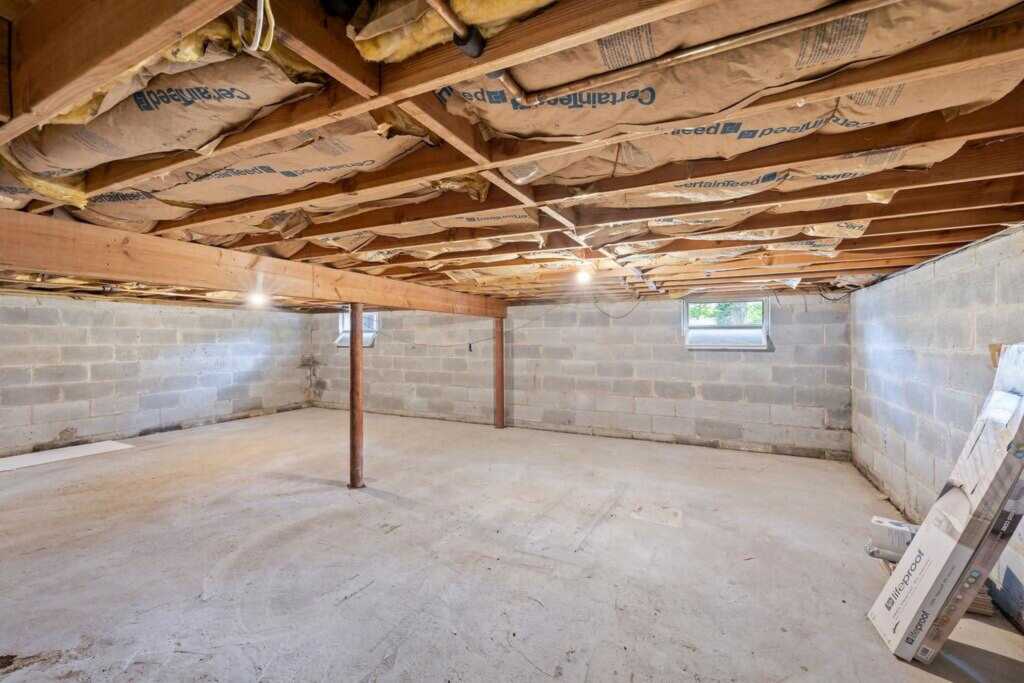 4 Burda Place, New City, NY 10956 - Photo 30 of 34