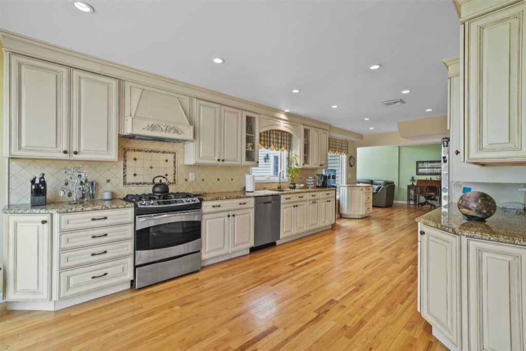 58 Schriever Lane, New City, NY 10956 - Photo 8 of 49