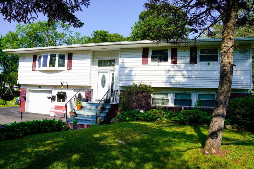 188 Middletown Road, Nanuet, NY 10954
