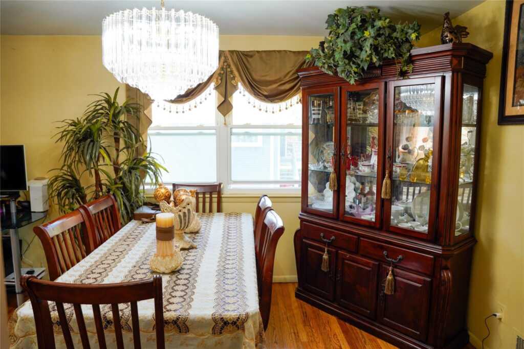 188 Middletown Road, Nanuet, NY 10954 - Photo 5 of 30