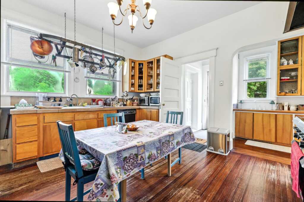 43 Broadview Avenue, New Rochelle, NY 10804 - Photo 20 of 50