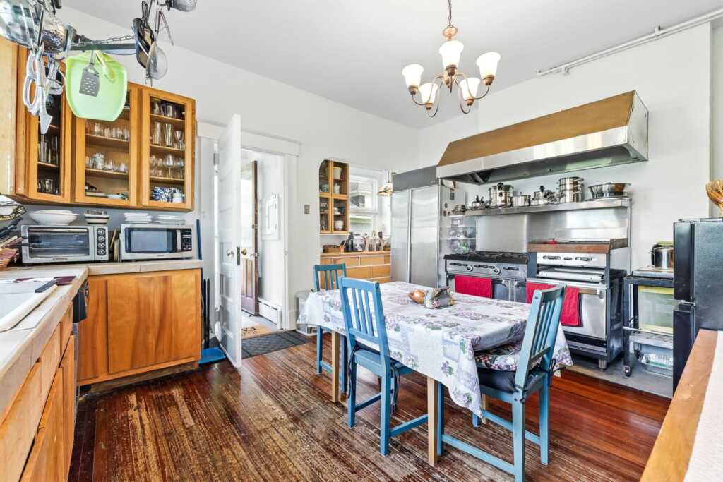 43 Broadview Avenue, New Rochelle, NY 10804 - Photo 21 of 50