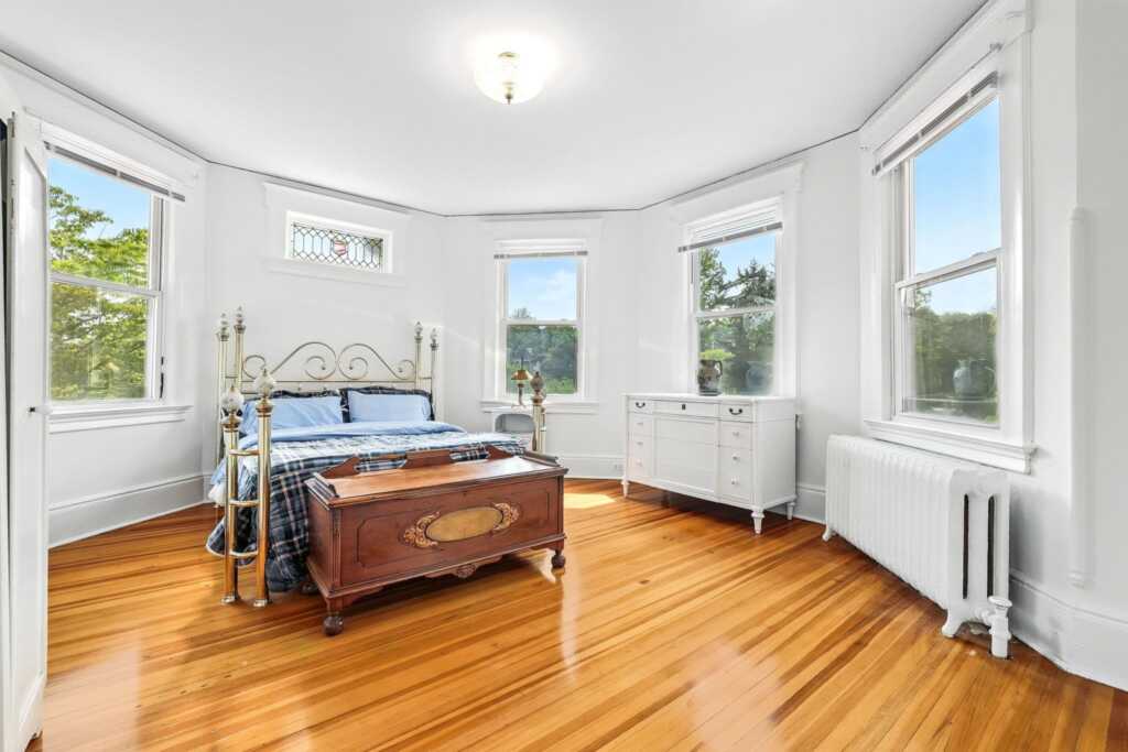 43 Broadview Avenue, New Rochelle, NY 10804 - Photo 27 of 50