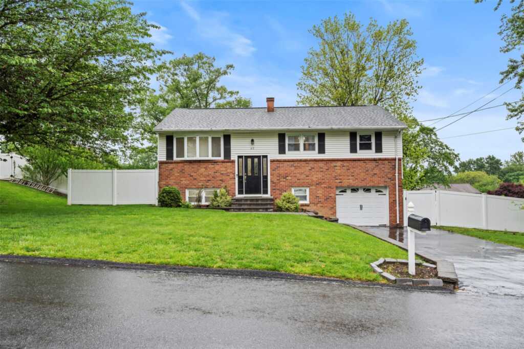 45 Maple Drive, Stony Point, NY 10980 - Photo 3 of 50