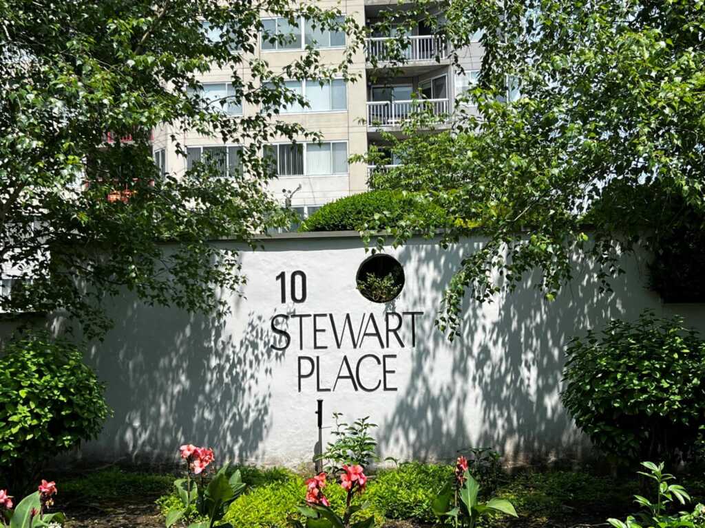 10 Stewart Place, Unit #5CE, White Plains, NY 10603 - Photo 2 of 37